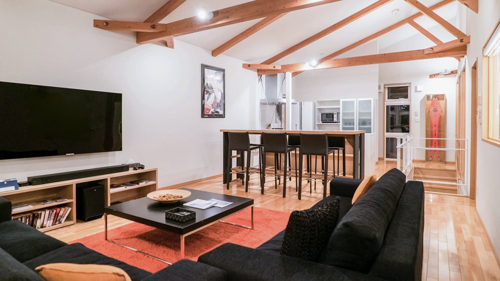 Casi67 West - Interior layout